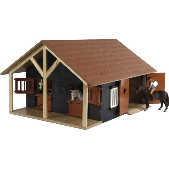 Pferdestall mit 2 Boxen und Werkstatt Pferdestall mit 2 Boxen und Werkstatt
