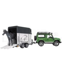 Wagon mit Pferdeanhänger und 1 Pferd