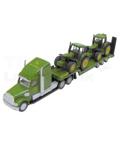 Tieflader mit zwei John Deere Traktoren