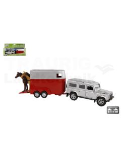 Land Rover Defender mit Pferdeanhänger
