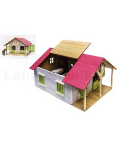 Pferdestall mit zwei Boxen und Werkstatt