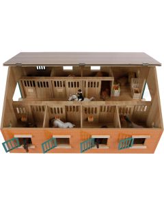 Pferdestall mit 7 Boxen