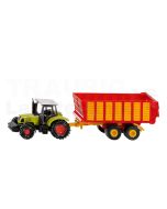 Traktor mit Silagewagen